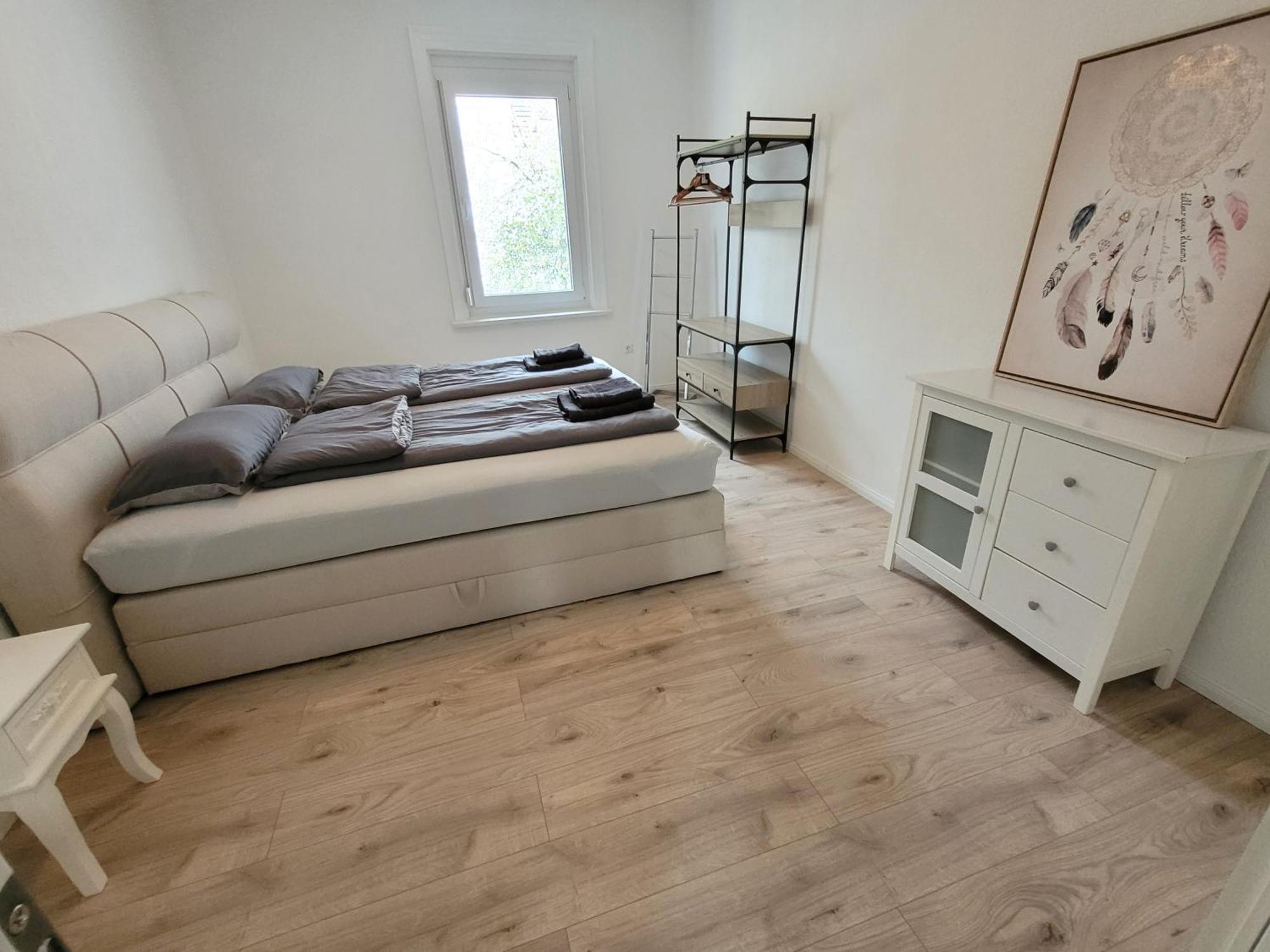 Schoene 3,5 Zimmer Handwerkerwohnung Free Parking Gute Lage アルプシュタット エクステリア 写真